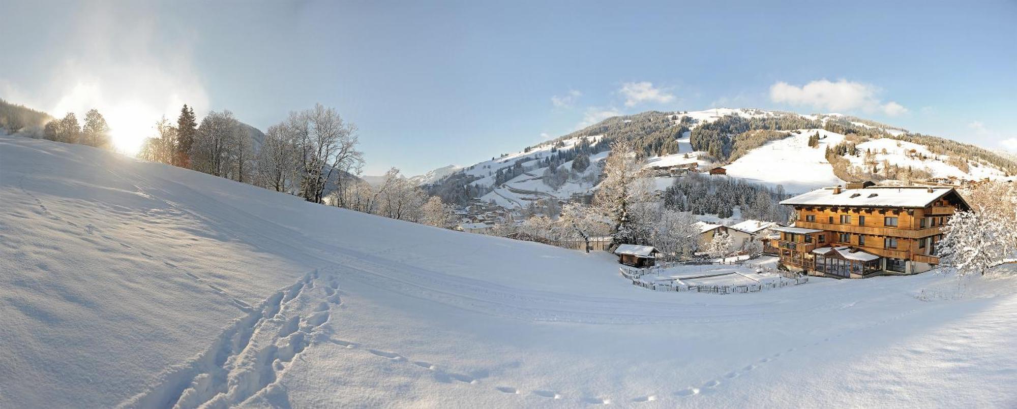 Ski In Ski Out Hotel Unterellmau Saalbach-Hinterglemm Eksteriør billede