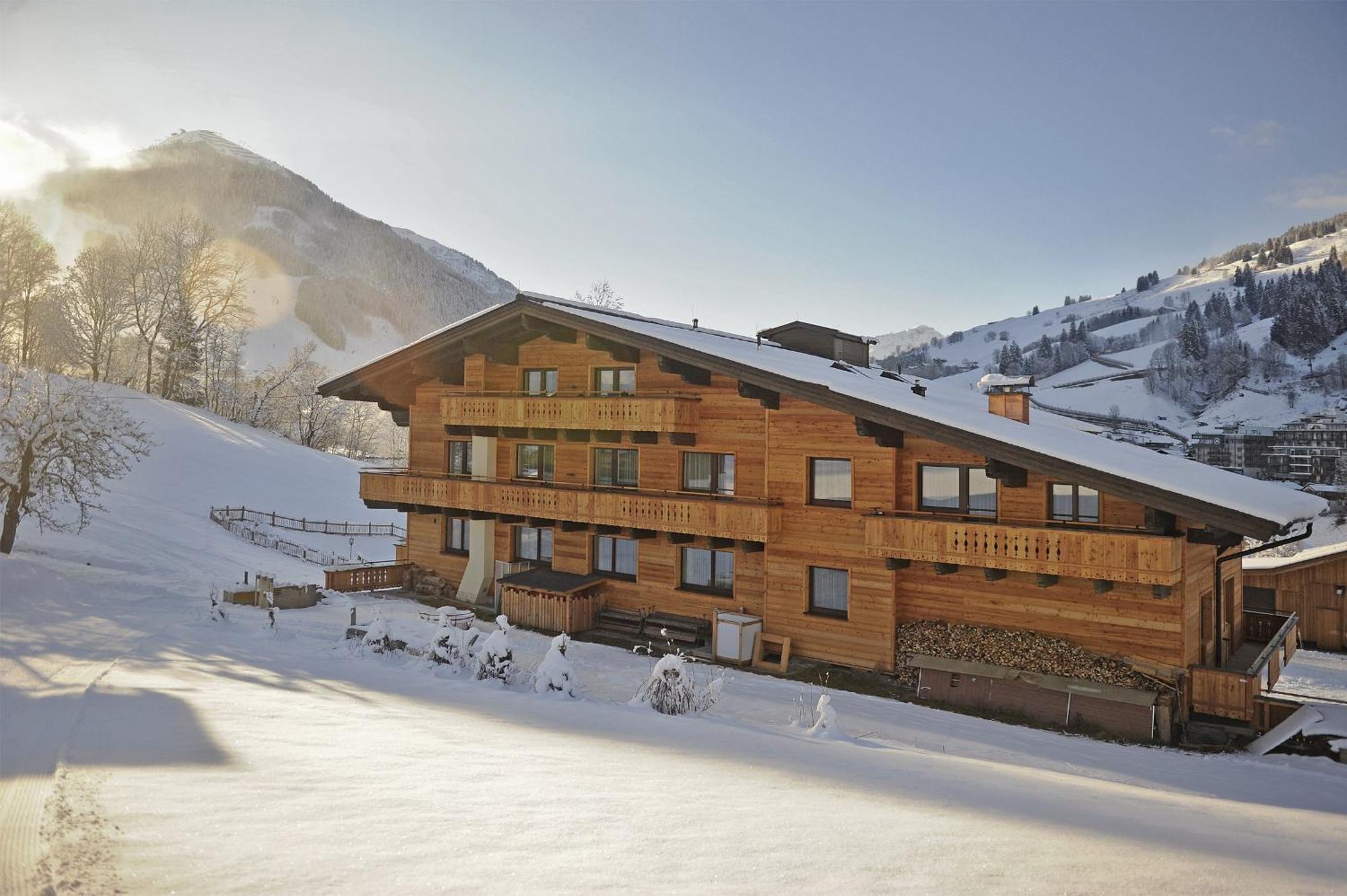 Ski In Ski Out Hotel Unterellmau Saalbach-Hinterglemm Eksteriør billede