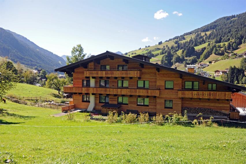 Ski In Ski Out Hotel Unterellmau Saalbach-Hinterglemm Eksteriør billede