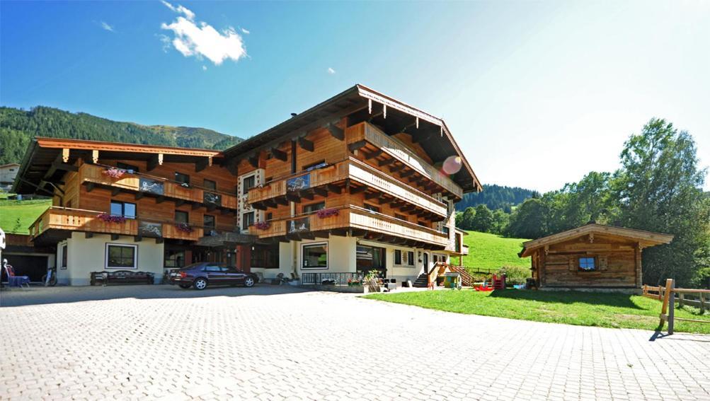 Ski In Ski Out Hotel Unterellmau Saalbach-Hinterglemm Eksteriør billede