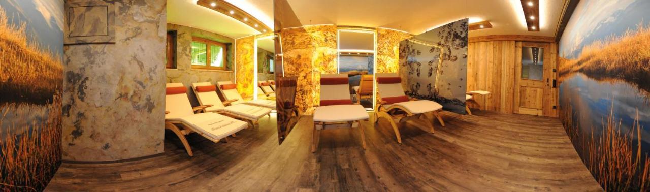 Ski In Ski Out Hotel Unterellmau Saalbach-Hinterglemm Eksteriør billede