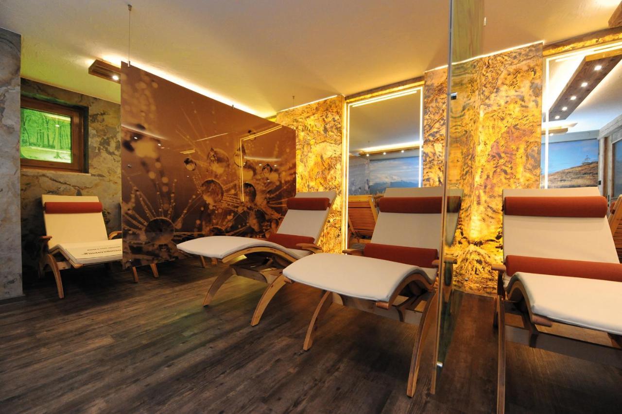Ski In Ski Out Hotel Unterellmau Saalbach-Hinterglemm Eksteriør billede