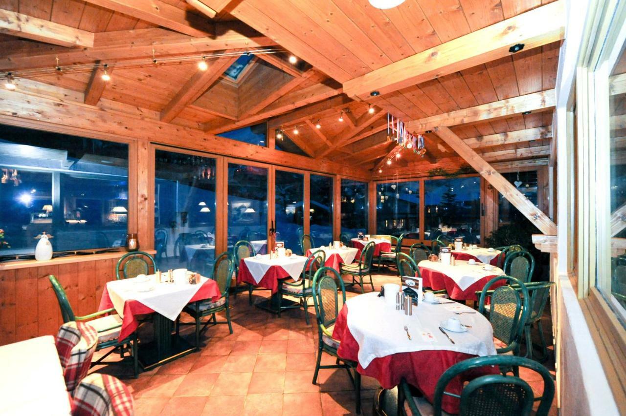 Ski In Ski Out Hotel Unterellmau Saalbach-Hinterglemm Eksteriør billede